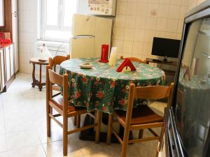 A kitchen or kitchenette at Casa Vacanze Scalone