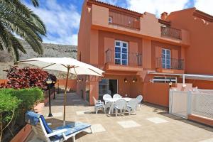 Το κτήριο όπου στεγάζεται  η παραθεριστική κατοικία