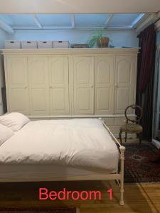 Postel nebo postele na pokoji v ubytování Apartment in Notting Hill