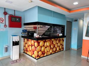 Cucina o angolo cottura di Red Orange Hotel Klang - 5 min to Klang Town