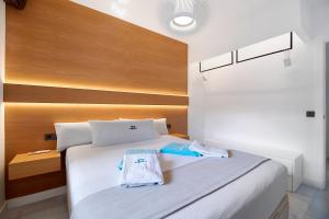 Postel nebo postele na pokoji v ubytování MARIA DEL MAR SEA APARTMENT + 13 fotografií
