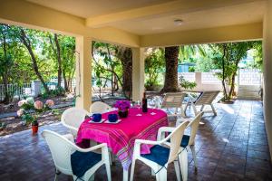 Gallery image of House - Sleeps 8 - Garden - Parking in Orebić