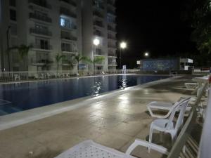 Bazén v ubytování Espectacular y cómodo Apartamento en Girardot WiFi nebo v jeho okolí