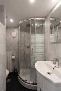 Łazienka w obiekcie POPOLO PEN 56 Apartament