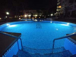 Bazén v ubytovaní NUEVO! Algaida Calahonda Beach Studio alebo v jeho blízkosti