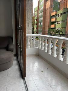 Een balkon of terras bij Quiet apartment in Laureles