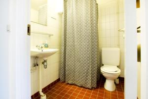 Koupelna v ubytování Motel Stege + 19 fotografií