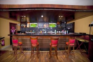 Setustofa eða bar á Raviz Center Point Hotel