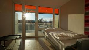 Posteľ alebo postele v izbe v ubytovaní Colors Holiday Hotel