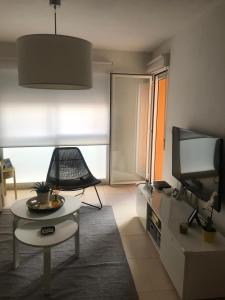 Televisor o centre d'entreteniment de Designer's Flat - 3 Bdrm - Wifi - Best Location