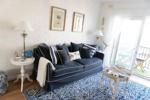 格雷奈爾格的住宿－Luxurious Beach Front Apt with Ocean View Balcony，相簿中的一張相片