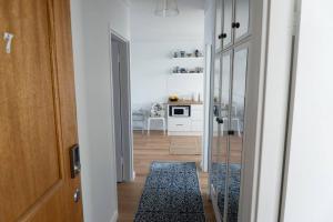 格雷奈爾格的住宿－Luxurious Beach Front Apt with Ocean View Balcony，相簿中的一張相片