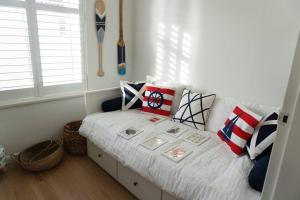 格雷奈爾格的住宿－Luxurious Beach Front Apt with Ocean View Balcony，相簿中的一張相片