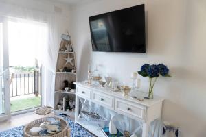 格雷奈爾格的住宿－Luxurious Beach Front Apt with Ocean View Balcony，相簿中的一張相片