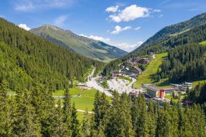 a town in a valley in the mountains at Haus Martina in Hochfügen - ohne Verpflegung in Hochfugen