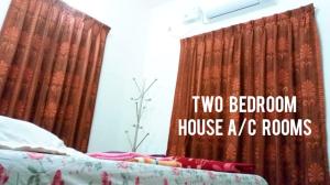 Postel nebo postele na pokoji v ubytování Kuttickattil Pool Home Stay Kumarakom