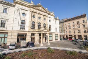 Budova, v ktorej sa apartmán nachádza