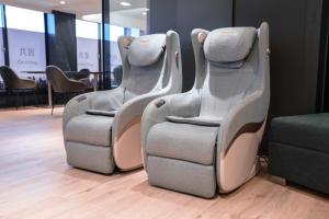 Hub Hotel - Songshan Airport Branchにあるシーティングエリア