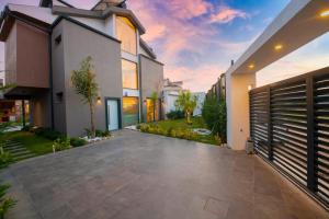 Galeriebild der Unterkunft Luxury and Special Design Villa in Hisarönü Center -Villa Bling Premium in Fethiye