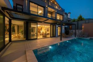 Galeriebild der Unterkunft Luxury and Special Design Villa in Hisarönü Center -Villa Bling Premium in Fethiye