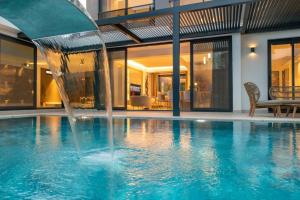 Galeriebild der Unterkunft Luxury and Special Design Villa in Hisarönü Center -Villa Bling Premium in Fethiye