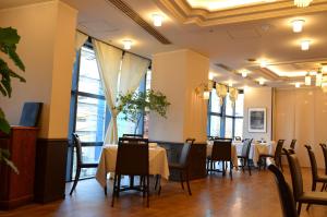 Restaurant o un lloc per menjar a Yokohama Mandarin Hotel