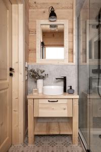 Fotografia z galérie ubytovania Osada Roztoki - Luxury Chalets v destinácii Kościelisko + 35 fotografií