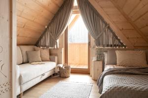 Posteľ alebo postele v izbe v ubytovaní Osada Roztoki - Luxury Chalets