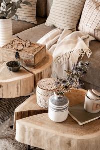 Posedenie v ubytovaní Osada Roztoki - Luxury Chalets