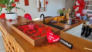 Φωτογραφία από το άλμπουμ του Villa piscine balnéothérapie et jacuzzi entièrement privée σε Barras