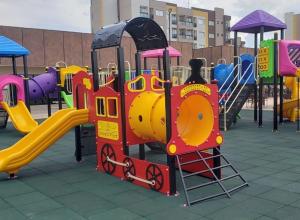 Aire de jeux pour enfants de l'établissement Praias do Lago Eco Resort
