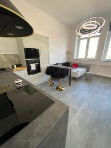 Fotografia z galérie ubytovania Centrum Lux GoldenApart Wonderland Plac Niepodległości 2 v destinácii Jelenia Góra