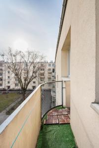 Balkon lub taras w obiekcie Plac Wilsona Euphony Apartment