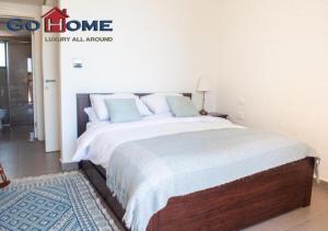 Cama o camas de una habitación en Luxury Private Villa 4 BR HEATED POOL at Fanadir, El-Gouna