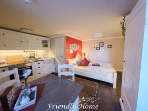Kuchyň nebo kuchyňský kout v ubytování Friendly Home - Doppelappartement "Vitality" Koeln Bonn Phantasialand