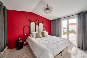 Posteľ alebo postele v izbe v ubytovaní Maison pour 9 - Jacuzzi - 300m de la plage