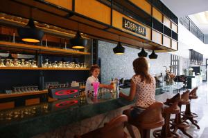 Гости Sey Beach Hotel & Spa