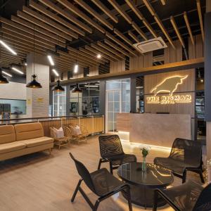 Zona d'estar a The Risman Hotel At Jakarta Airport CBC