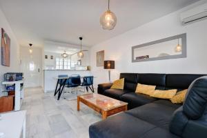 Χώρος καθιστικού στο Los Flamencos Manilva apartment