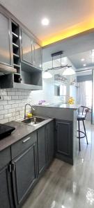 Η κουζίνα ή μικρή κουζίνα στο Mistow LoopTower@Limketkai