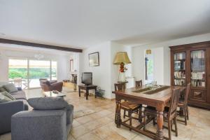 Posezení v ubytování Villa 6 guests 30 min from Cannes - Private Pool