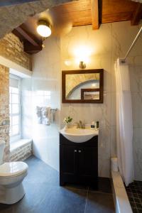 Bagno di Copper and Lumber Store Hotel