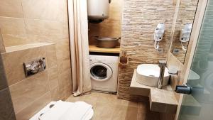 Koupelna v ubytování Anastasia Luxury Suites by Xenius Zeus in Nea Flogita