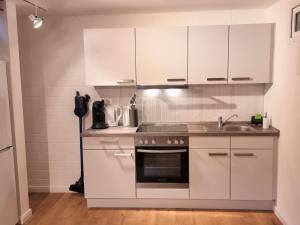 Afbeelding uit fotogalerij van Nähe Hamburg Lübeck Ostsee - BBQ - Garten - Parkplatz in Grönwohld +23 foto's