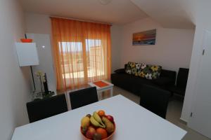 Kuchyň nebo kuchyňský kout v ubytování Villa Tamarut