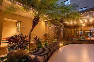 Amazon Aeroporto Hotel内部或周边的泳池