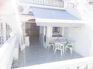 Fotografia z galérie ubytovania Lovely 1 Bed Apartment With Pool Near Amenities. v destinácii Torrevieja
