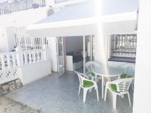 Fotografia z galérie ubytovania Lovely 1 Bed Apartment With Pool Near Amenities. v destinácii Torrevieja