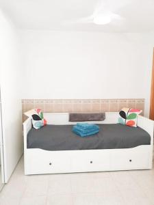 Fotografia z galérie ubytovania Lovely 1 Bed Apartment With Pool Near Amenities. v destinácii Torrevieja