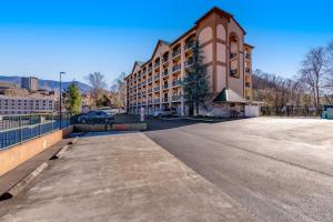 an empty street in front of a building at Bon Air Unit 4032 in Gatlinburg